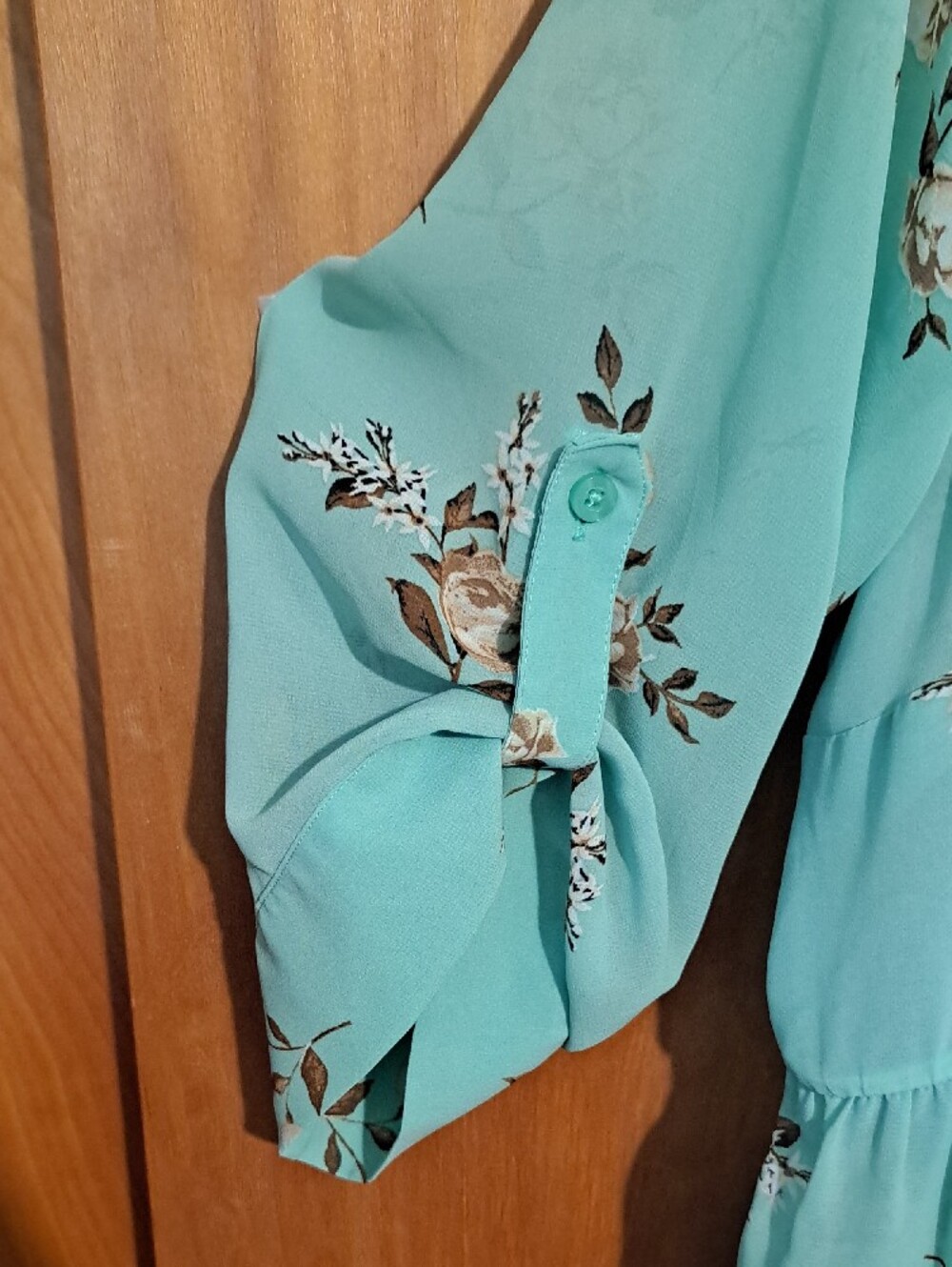 Torrid Floral Button-Front Mint Green Women’s Top - Picture 3 of 4